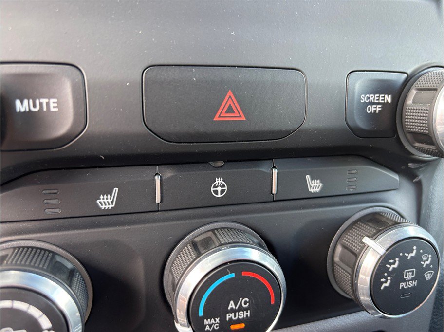 Used 2023 RAM 1500 Big Horn AWD/4WD image 30