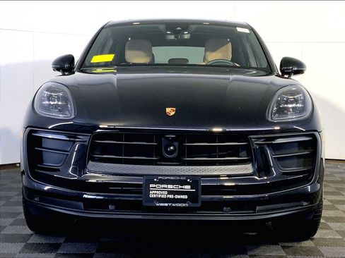 Certified 2023 Porsche Macan AWD/4WD image 10