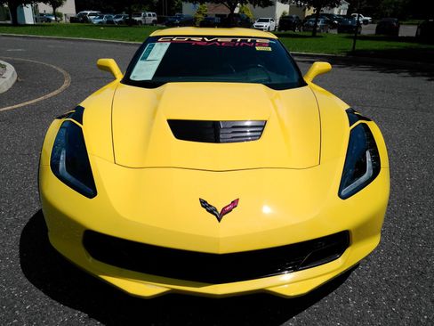 Used 2017 Chevrolet Corvette Z06 RWD image 3