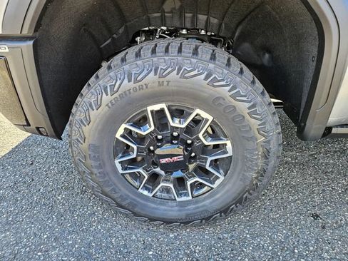 New 2026 GMC Sierra 2500 AT4X AWD/4WD image 8