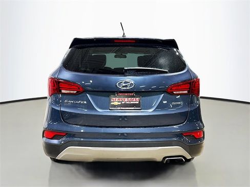 Used 2018 Hyundai Santa Fe Sport image 8