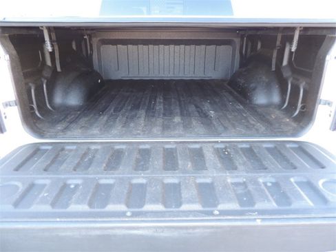Used 2022 RAM 1500 Laramie image 15