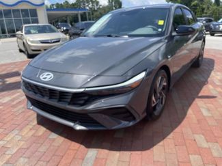 Used 2025 Hyundai Elantra Sport FWD video 1