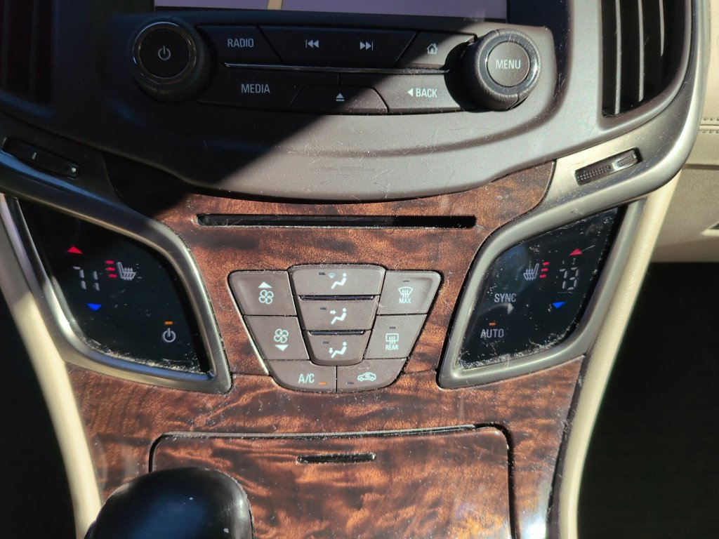 Used 2016 Buick LaCrosse Leather w/ Experience Buick Package FWD image 21
