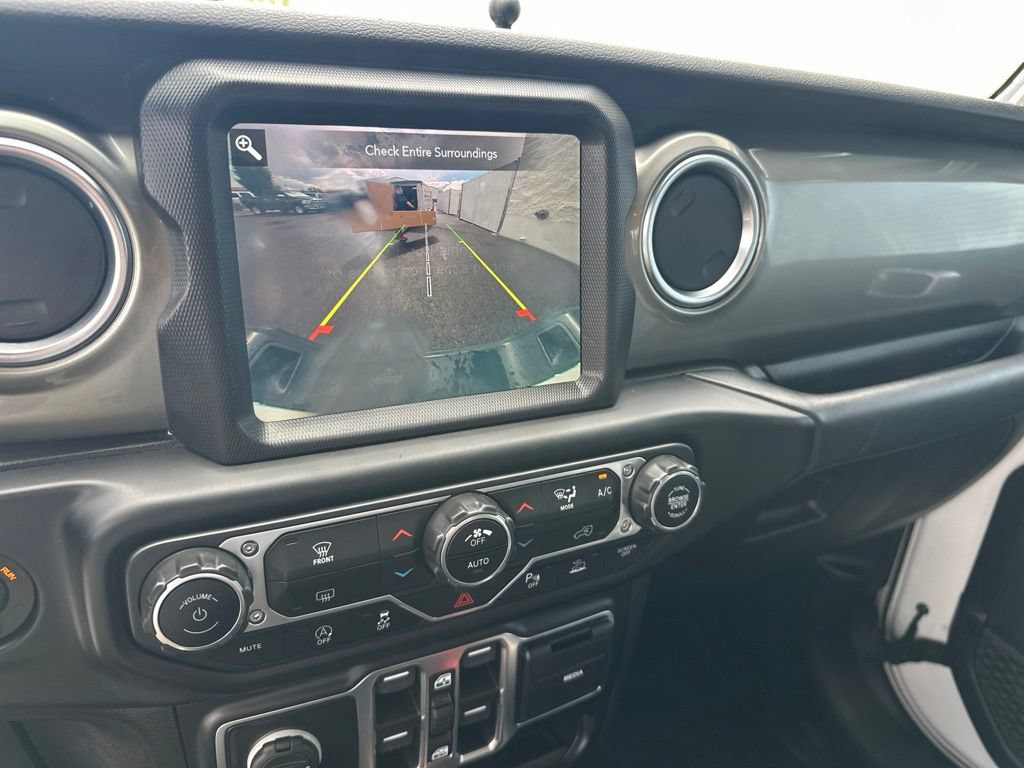 Used 2020 Jeep Gladiator Overland AWD/4WD image 25
