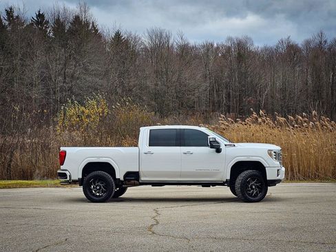 Used 2021 GMC Sierra 2500 Denali w/ Denali Ultimate Package image 3