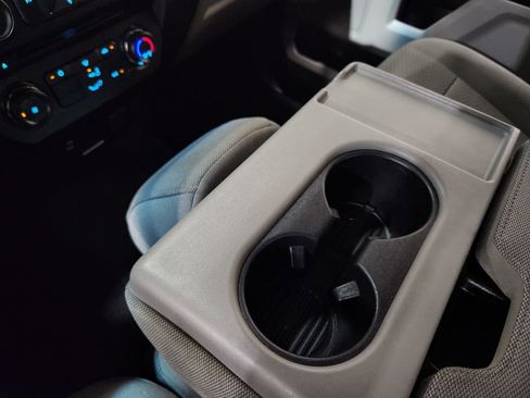 Used 2018 Ford F150 XLT image 38