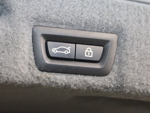 Used 2013 BMW 750i xDrive image 54