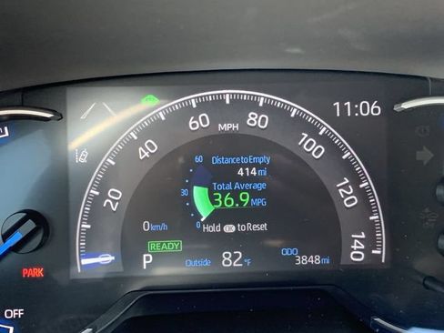 Used 2025 Toyota RAV4 LE AWD/4WD image 20
