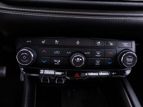 Used 2023 Dodge Durango SRT AWD/4WD image 30