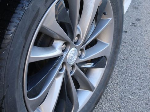 Used 2022 Buick Encore GX Essence w/ Sport Touring Package image 37