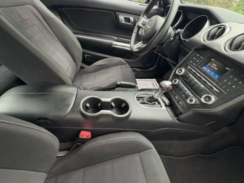 Used 2018 Ford Mustang GT RWD image 11