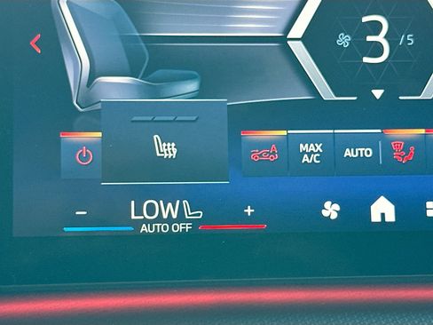 Certified 2025 BMW X2 M35i w/ Premium Package image 20