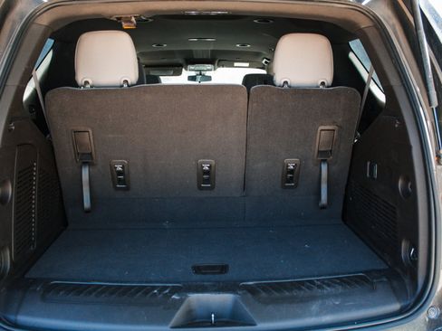 Used 2021 GMC Yukon SLE RWD image 24