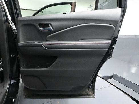 Used 2022 Honda Pilot Elite image 48