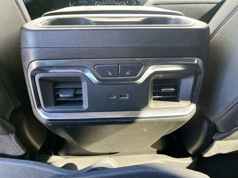 Used 2025 Chevrolet Silverado 1500 LTZ AWD/4WD image 27