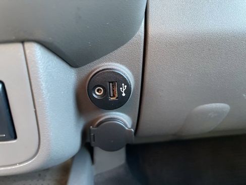 Used 2020 Nissan Frontier SV image 15