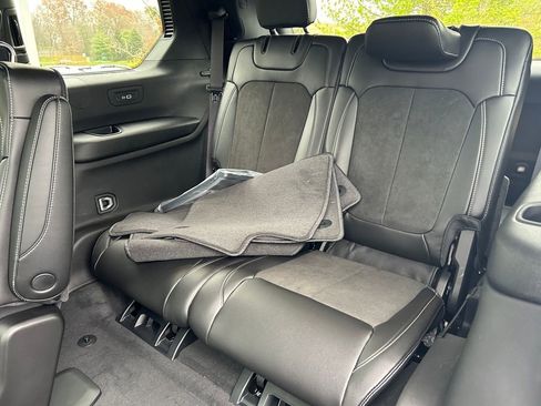 New 2025 Jeep Grand Cherokee L Altitude image 28