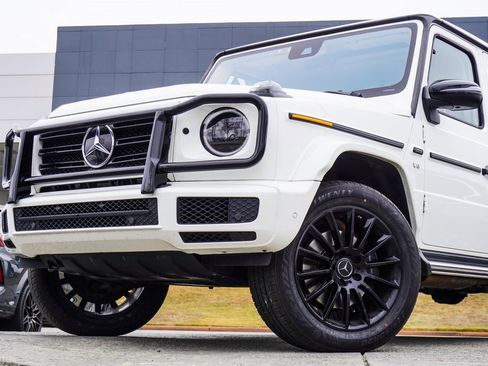 Used 2023 Mercedes-Benz G 550 image 2