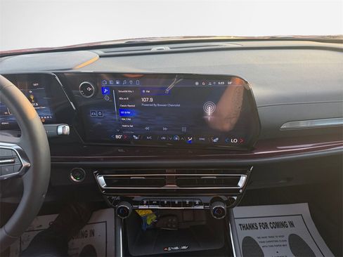 Used 2026 Chevrolet Traverse Z71 w/ Driver Confidence Package image 22