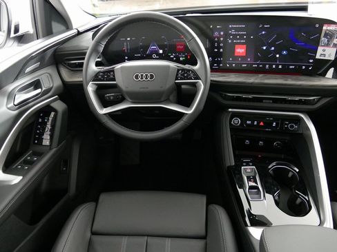 New 2025 Audi Q5 Premium Plus image 27