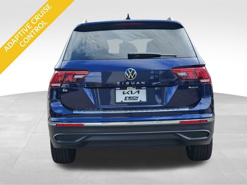 Used 2022 Volkswagen Tiguan SE w/ Panoramic Sunroof Package AWD/4WD image 3