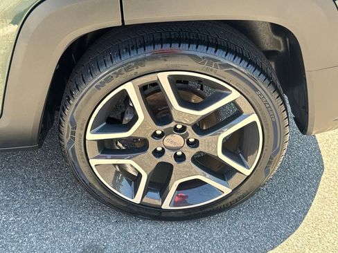 Used 2021 Jeep Renegade Sport FWD image 38