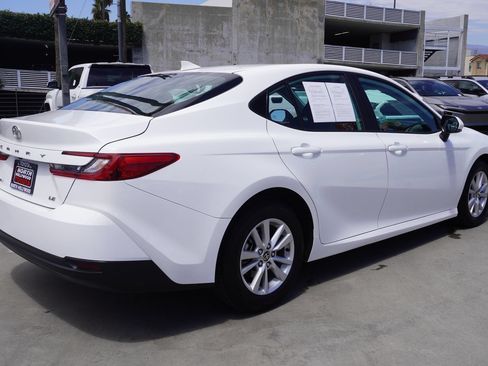 Certified 2025 Toyota Camry LE FWD image 7