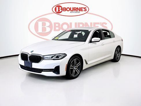 Used 2022 BMW 530i xDrive w/ Premium Package image 8