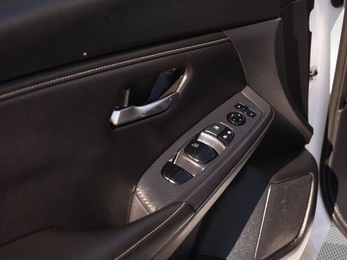 Used 2023 Nissan Sentra S FWD image 13