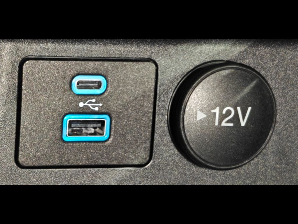 Used 2023 Ford Escape Active AWD/4WD image 45