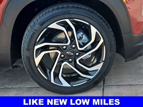 Used 2025 Chevrolet TrailBlazer RS w/ Driver Confidence Package image 38