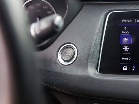 Used 2020 Cadillac XT4 Premium Luxury image 18