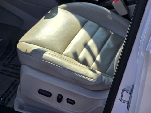 Used 2014 Ford Escape Titanium image 22