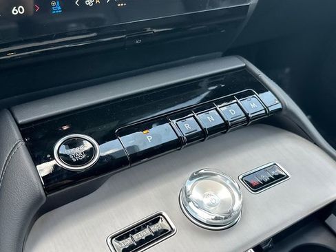 New 2026 Lincoln Navigator Premiere AWD/4WD image 28
