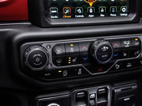 Used 2023 Jeep Wrangler Unlimited Rubicon AWD/4WD image 60