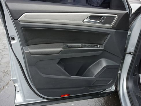 Used 2018 Volkswagen Atlas Launch Edition image 12