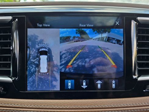 Used 2017 Chrysler Pacifica Limited FWD image 36