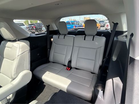 New 2026 Ford Explorer Active w/ Active Comfort Package AWD/4WD image 9