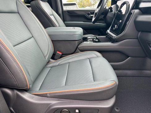 New 2026 GMC Yukon AT4 w/ AT4 Premium Plus Package image 14