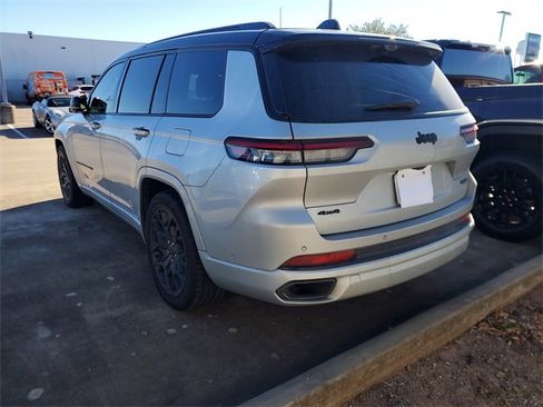 Used 2024 Jeep Grand Cherokee L Summit image 6