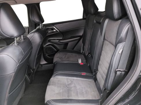 Used 2022 Mitsubishi Outlander SE AWD/4WD image 25