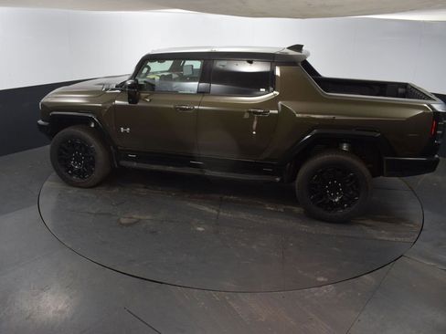 New 2025 GMC Hummer EV 2X image 42