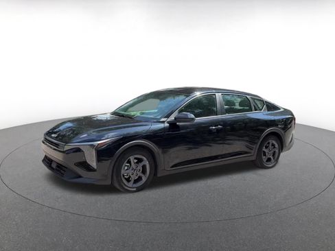 Used 2025 Kia K4 FWD image 8