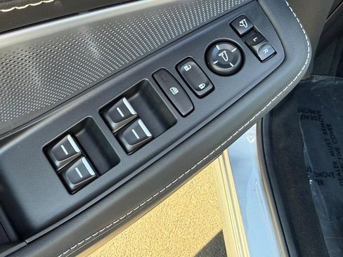 Certified 2026 Acura MDX w/ Advance Package image 14