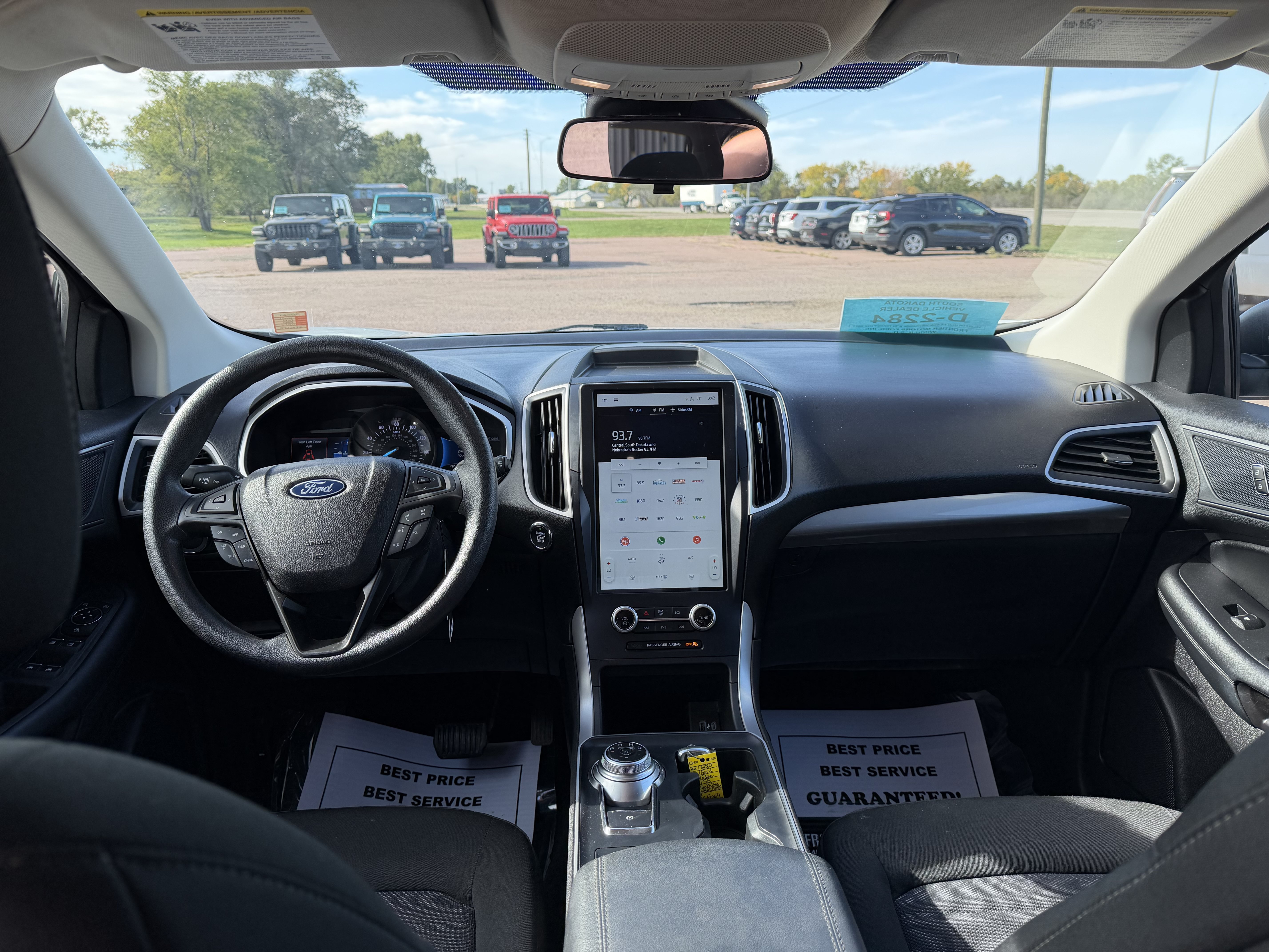 Used 2021 Ford Edge SE FWD image 11
