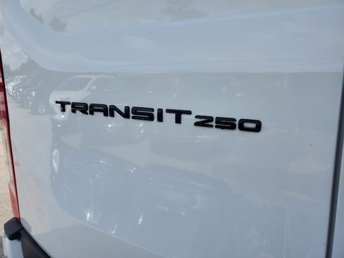 New 2026 Ford Transit 250 148 Medium Roof w/ Load Area Protection Package image 7