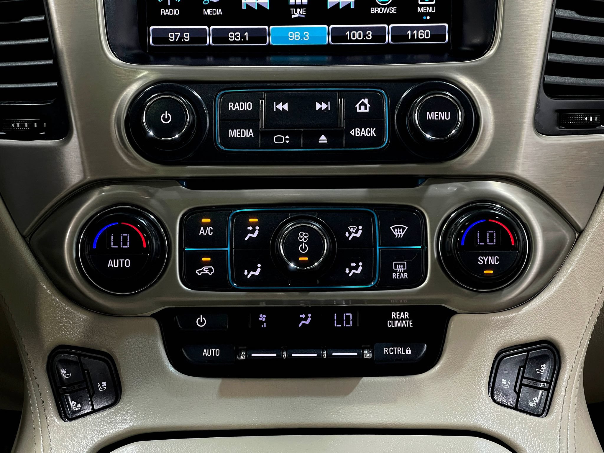 Used 2018 GMC Yukon Denali AWD/4WD image 24