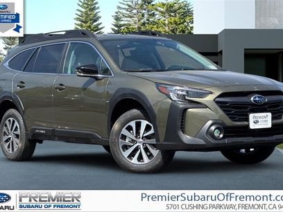 Used 2025 Subaru Outback Premium w/ Popular Package #1