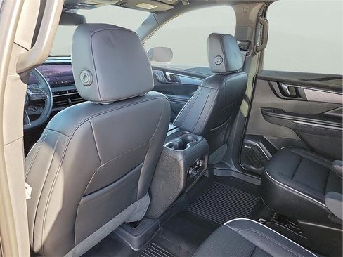 New 2026 Buick Enclave Sport Touring w/ LPO, Floor Liner Package image 12